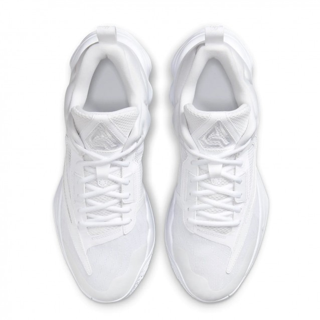 Nike Giannis Immortality 3 Nike Giannis Immortality 3